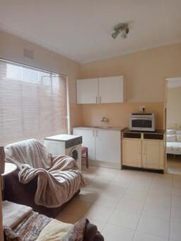 1 Bedroom House in Westdene