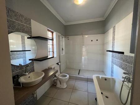 2 Bedroom House in Westdene