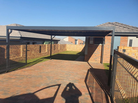 3 Bedroom Townhouse in Nooitgedacht