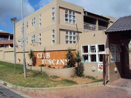 2 Bedroom Townhouse in Mondeor