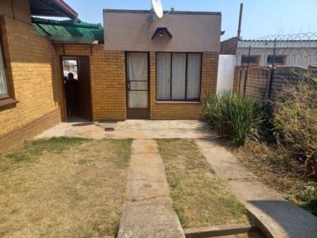 1 Bedroom Apartment in Kempton Park Central