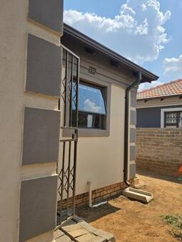 3 Bedroom House in Vanderbijlpark Ce7