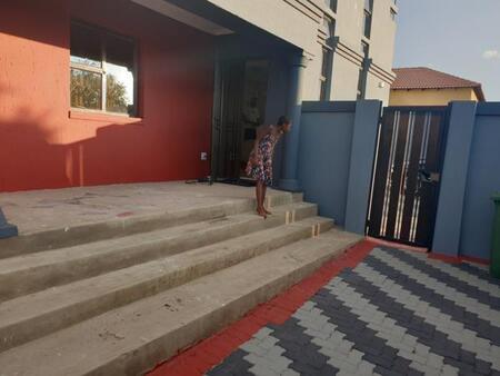 1 Bedroom Apartment in Olievenhoutbos