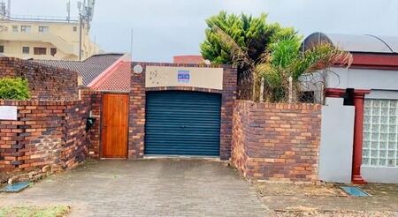 1 Bedroom Apartment in Quigney