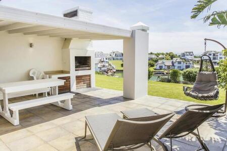 3 Bedroom Townhouse in St Francis Bay Canals