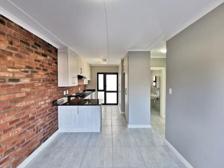 2 Bedroom Apartment in Miramar