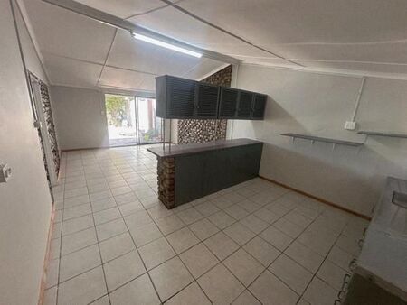 1 Bedroom House in Oudtshoorn