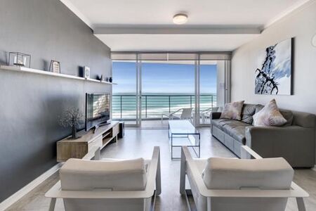 3 Bedroom Apartment in Table View