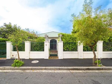 3 Bedroom House in Harfield Village