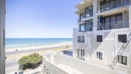 3 Bedroom Apartment in Table View