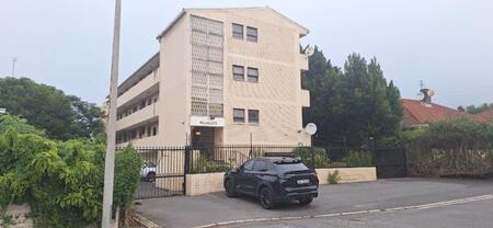 2 Bedroom Apartment in Rosebank