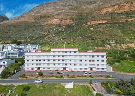 2 Bedroom Apartment in Simons Town