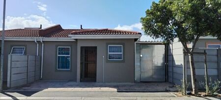 2 Bedroom house to rent in Devon Park Village, Eersterivier