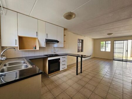 2 Bedroom duplex apartment to rent in Edleen, Kempton Park