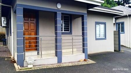 4 Bedroom duplex townhouse - sectional to rent in Hillary, Durban