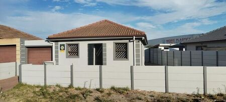 2 Bedroom house to rent in Rondevallei, Kuils River