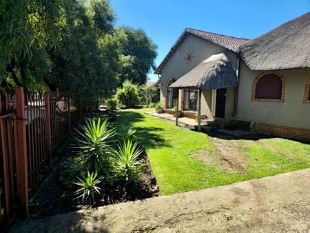 4 Bedroom house to rent in Secunda