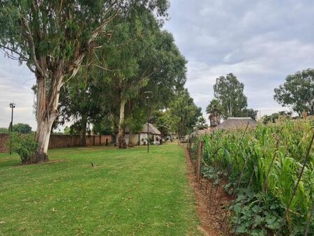 Bachelor Apartment to rent in Bredell, Kempton Park