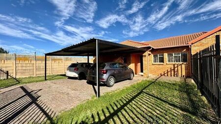 2 Bedroom flat to rent in Secunda