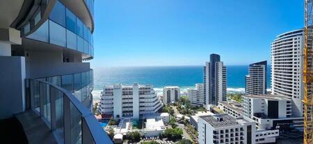 2 Bedroom Penthouse in Umhlanga Rocks