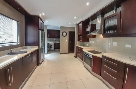 4 Bedroom Townhouse in La Lucia