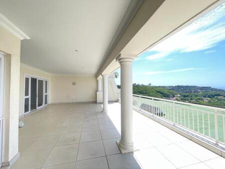 4 Bedroom Apartment in La Lucia