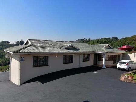 3 Bedroom House in Escombe