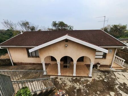 3 Bedroom House in Shallcross