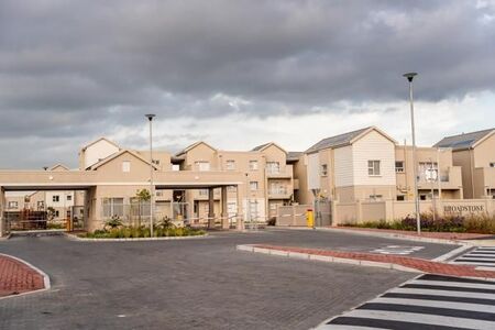 2 Bedroom Apartment in Melkbosstrand