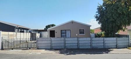 3 Bedroom House in Bernadino Heights