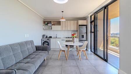 1 Bedroom Apartment in Century City