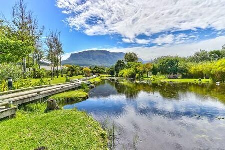 3 Bedroom House in Hout Bay and surrounds