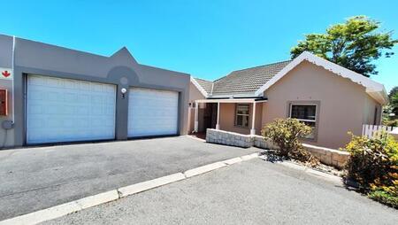 3 Bedroom Townhouse in Sonstraal Heights