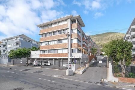 1 Bedroom Apartment in Sea Point