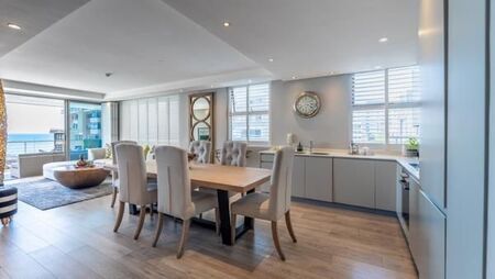 2 Bedroom Apartment in Sea Point