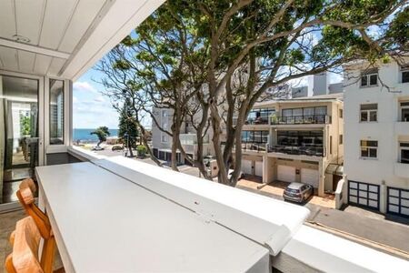 1 Bedroom Apartment in Sea Point