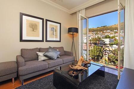 1 Bedroom Apartment in Green Point