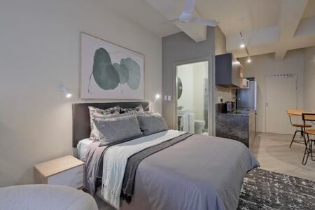 Studio Apartment in Foreshore