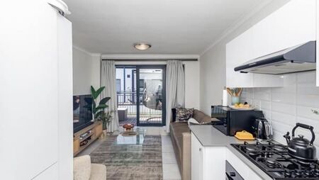 1 Bedroom Apartment in Paardevlei