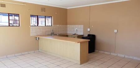 2 Bedroom Townhouse in Lydenburg
