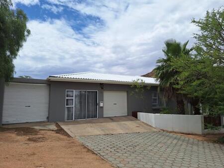 Bachelor apartment in Springbok