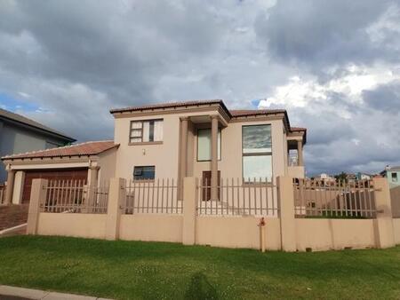 5 Bedroom Townhouse in Lydenburg