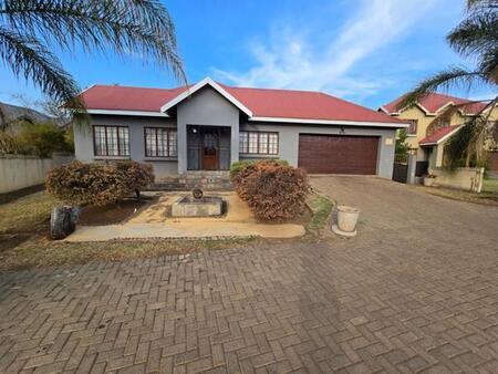 4 Bedroom House in Lydenburg
