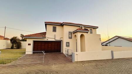 3 Bedroom House in Lydenburg
