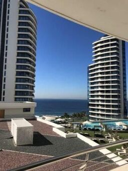 1 Bedroom Apartment in Umhlanga Rocks