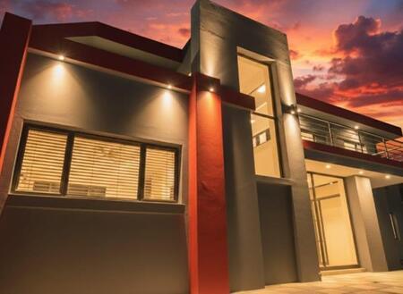 7 Bedroom House in Forest Hills