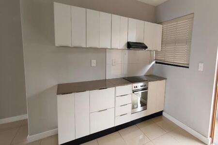 2 Bedroom Apartment in Umbogintwini