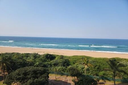 2 Bedroom Apartment in Amanzimtoti