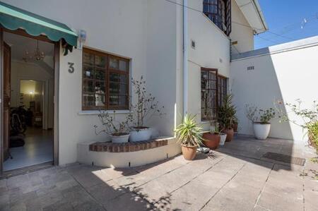 3 Bedroom House in Rosebank