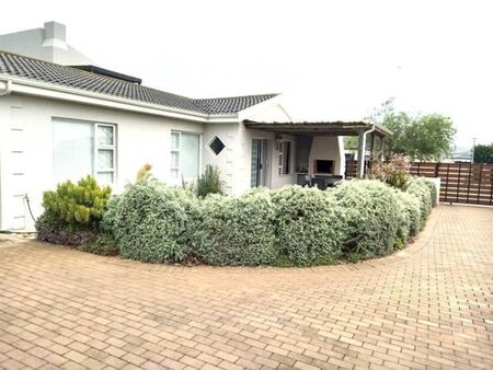 3 Bedroom House in Country Club